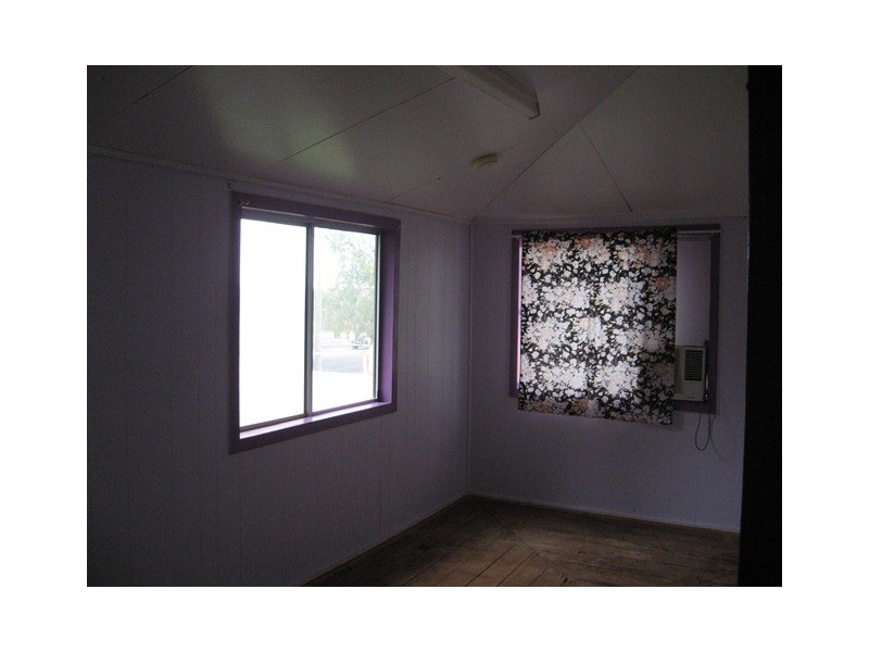 4 BROLGA STREET, Quilpie QLD 4480