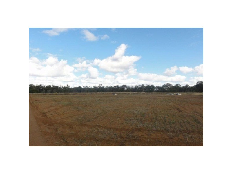 446 Holmes Road, Chinchilla QLD 4413