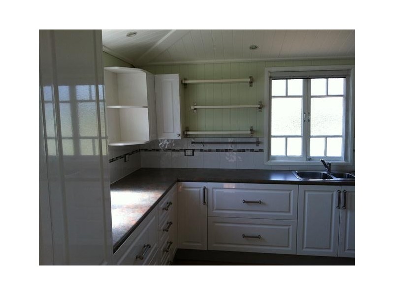 10 Gregory Street, Roma QLD 4455