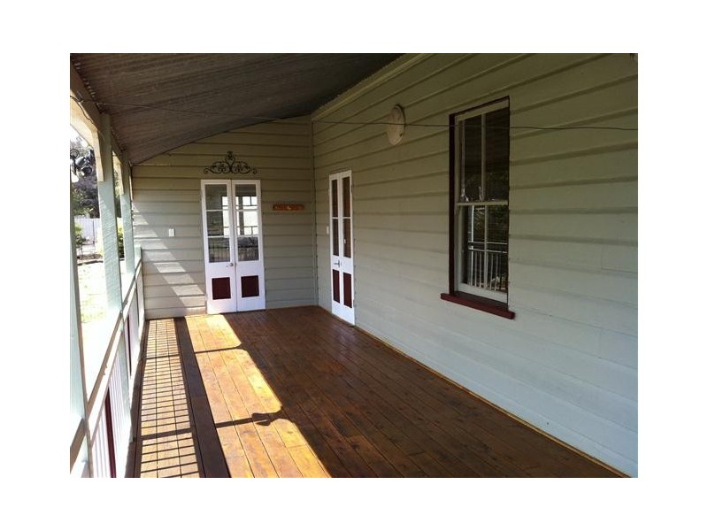 10 Gregory Street, Roma QLD 4455