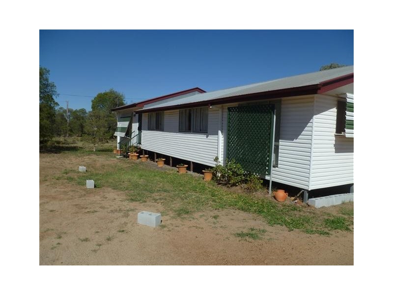 98 Roslyn Drive, Roma QLD 4455