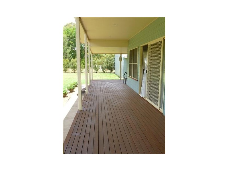 15-17 Weatherall Street, St George QLD 4487