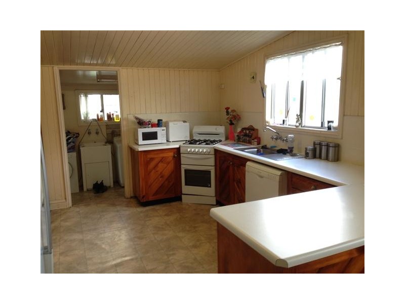 22 Feather Street, Roma QLD 4455