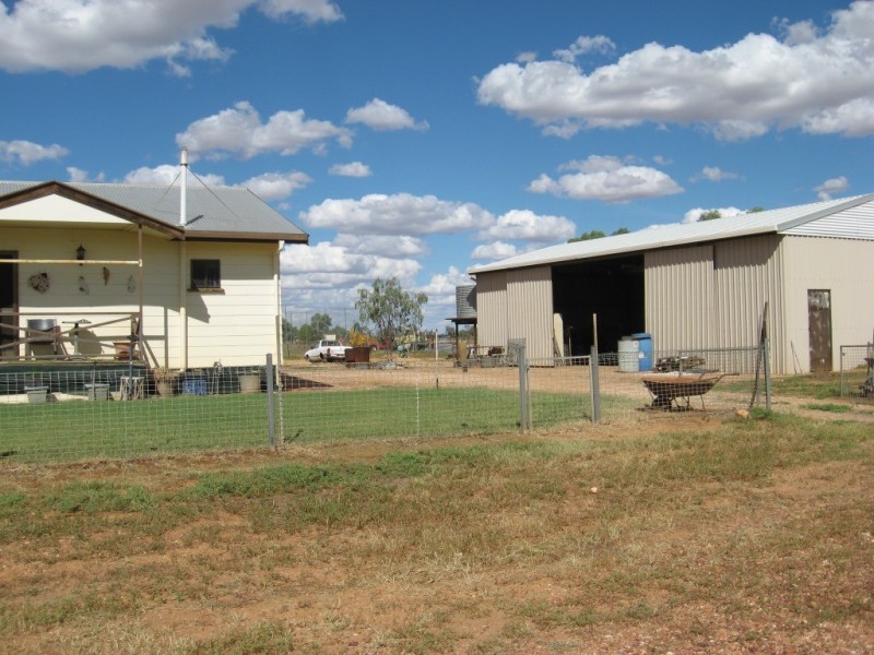 3 DEACON STREET, Eromanga QLD 4480