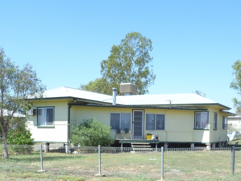 50 Twine St, Roma QLD 4455