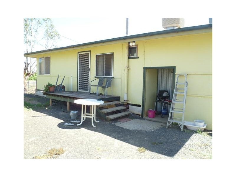 50 Twine St, Roma QLD 4455