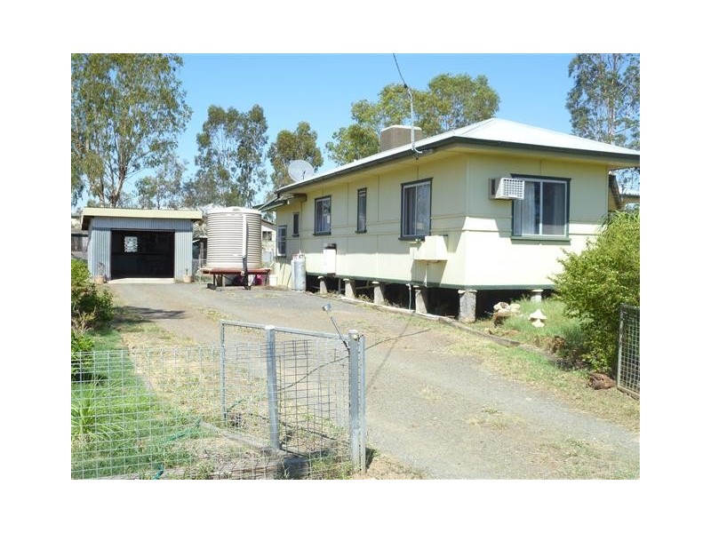 50 Twine St, Roma QLD 4455