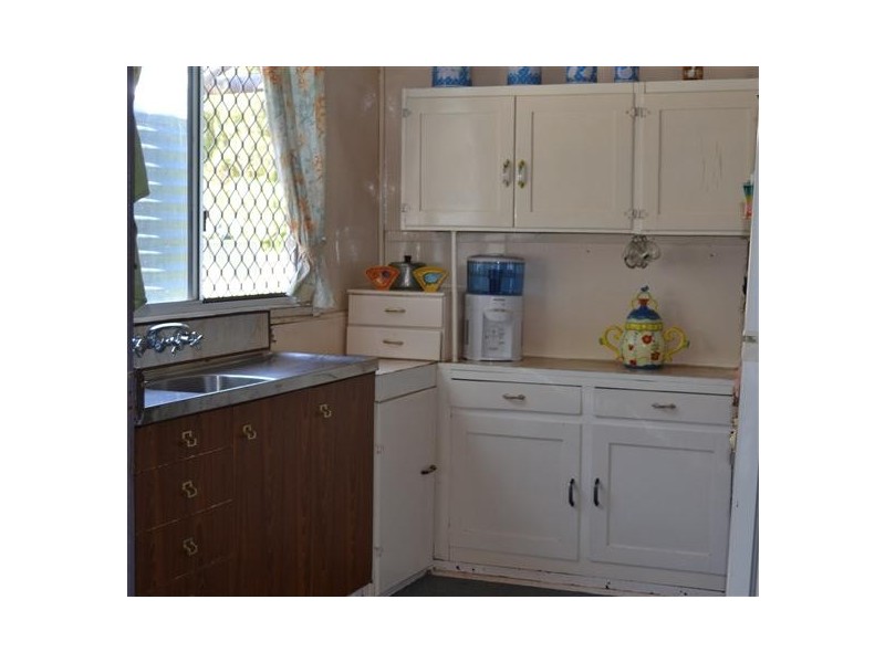 196 Victoria Street, St George QLD 4487