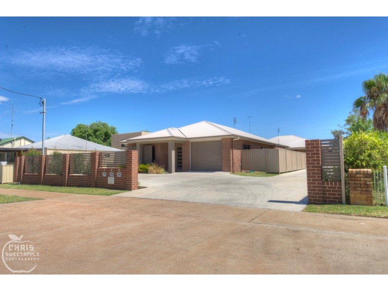 U1 59 MARIAN STREET, Miles QLD 4415