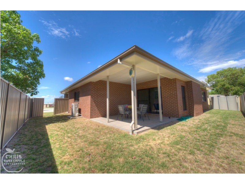 U2 59 MARIAN STREET, Miles QLD 4415
