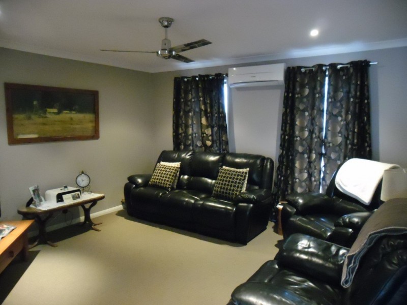 190 Myall Park Road, Miles QLD 4415