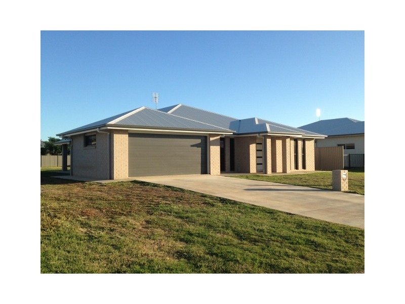 17 Bassett Court, Roma QLD 4455