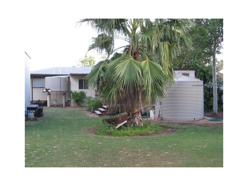 5 WINCHU STREET, Quilpie QLD 4480