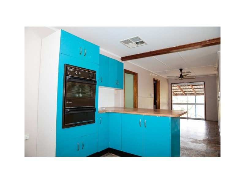 74 Raglan Street, Roma QLD 4455