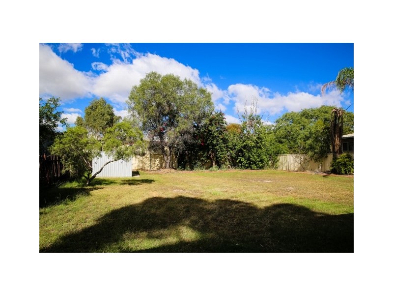 74 Raglan Street, Roma QLD 4455