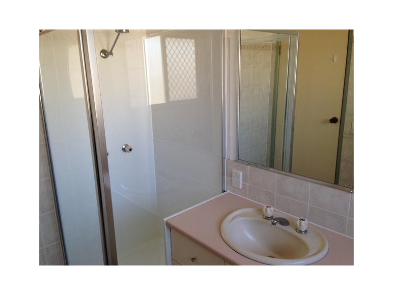 10 Alex Parade, Roma QLD 4455