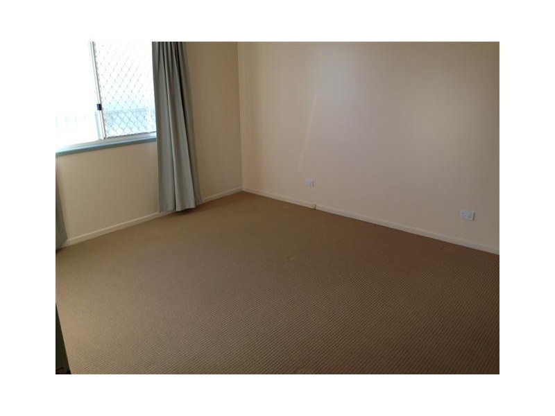10 Alex Parade, Roma QLD 4455