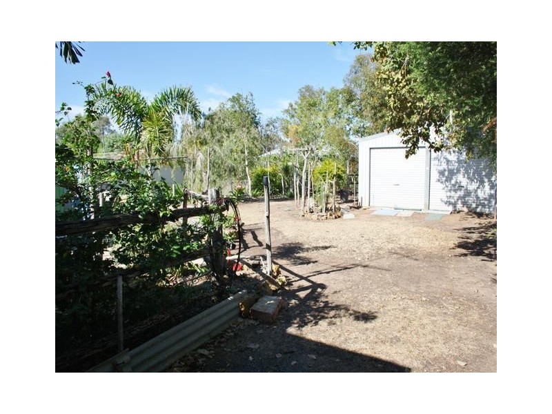 8 ROSE STREET, Blackall QLD 4472