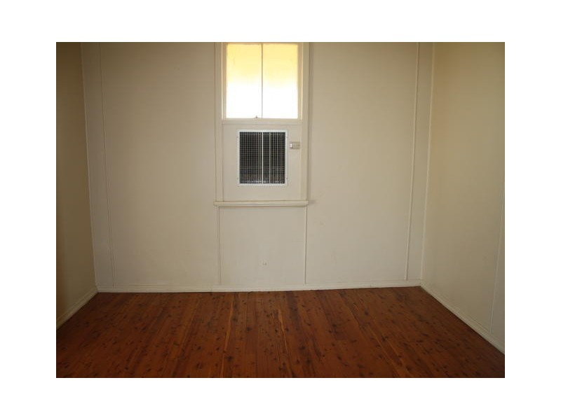 11 ROSE STREET, Blackall QLD 4472