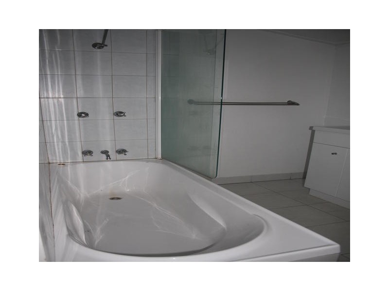 11 ROSE STREET, Blackall QLD 4472