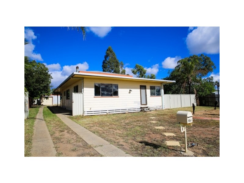 9 Crawford Street, Roma QLD 4455