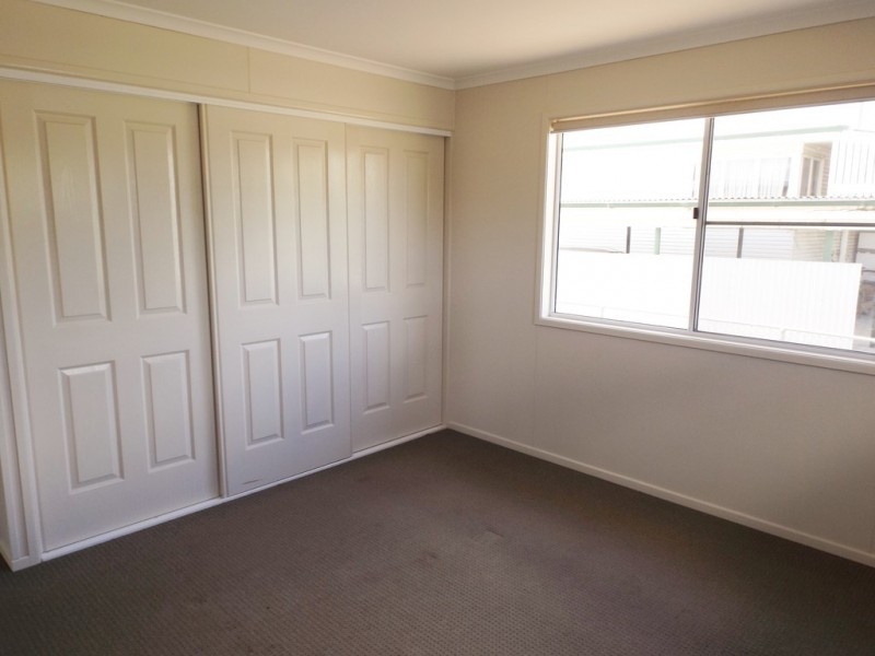 12 Luff Street, Roma QLD 4455