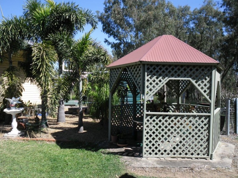 1 Tiereyboo St, Condamine QLD 4416