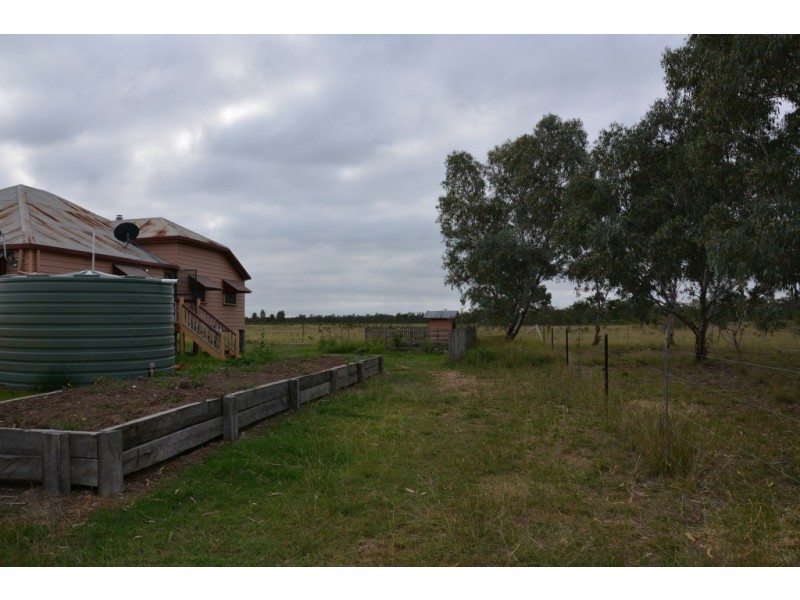 ‘ HOMEVIEW ‘, Miles QLD 4415