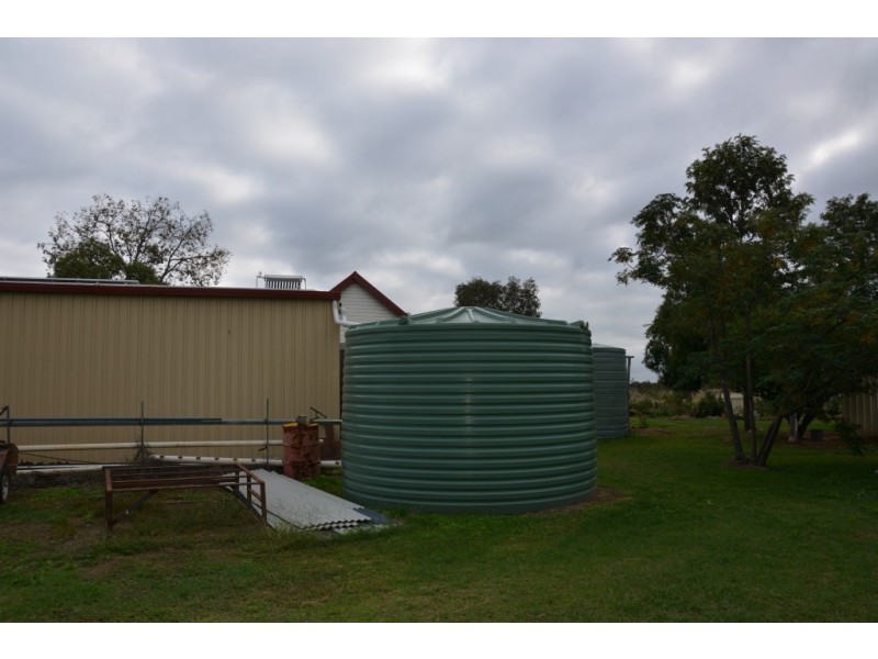 ‘ HOMEVIEW ‘, Miles QLD 4415