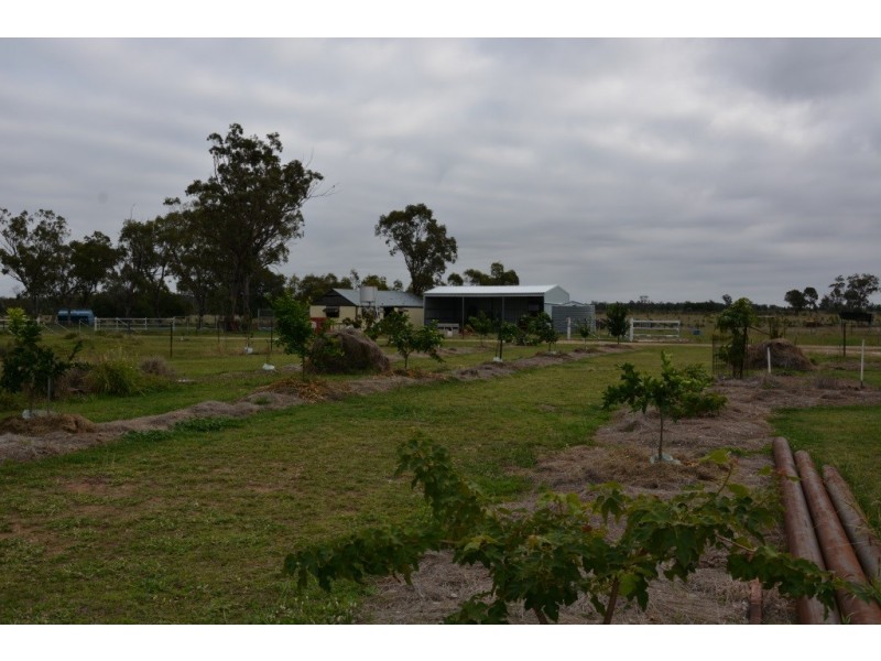 ‘ HOMEVIEW ‘, Miles QLD 4415