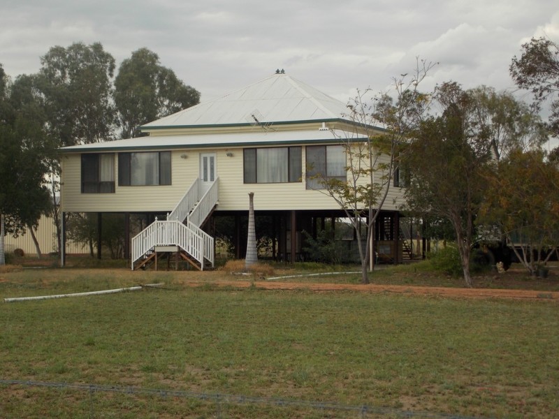 113 WOODBINE RD, Blackall QLD 4472