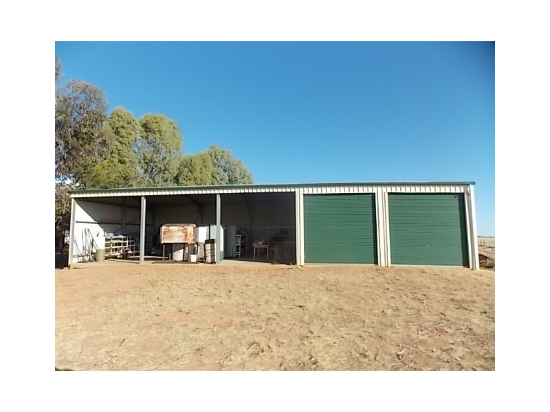 113 WOODBINE RD, Blackall QLD 4472