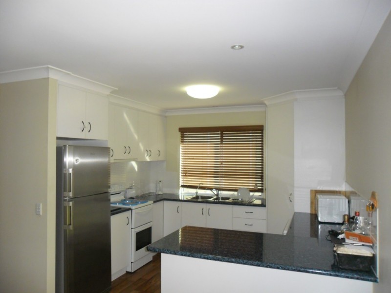 11 DAISY STREET, Miles QLD 4415