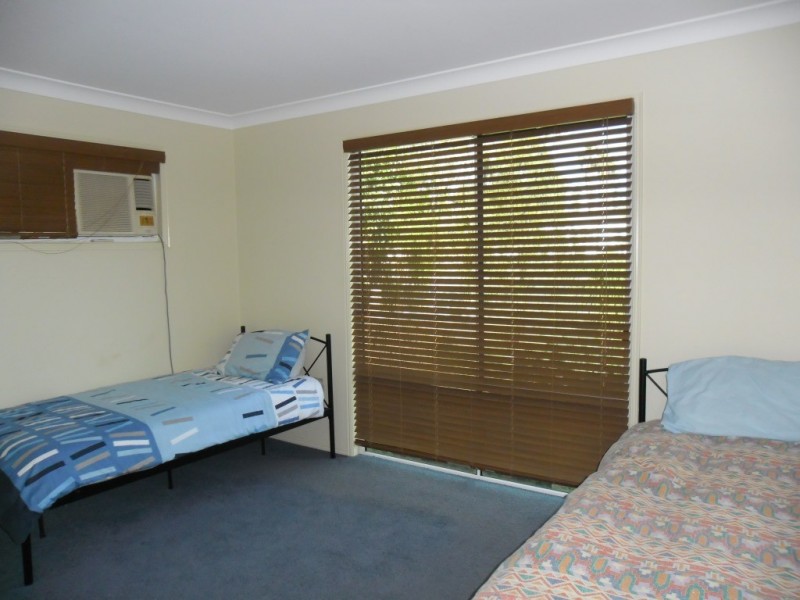 11 DAISY STREET, Miles QLD 4415