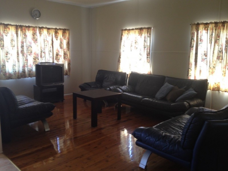 62 Edith Street, Miles QLD 4415