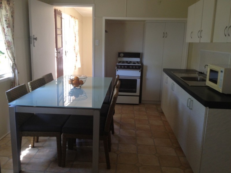 62 Edith Street, Miles QLD 4415