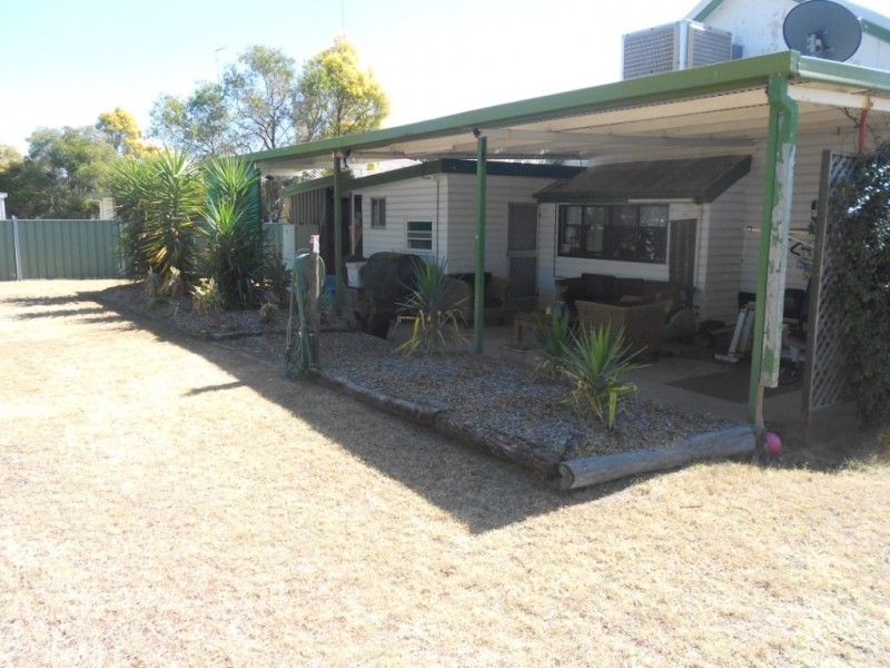 28 Eleanor Street, Miles QLD 4415