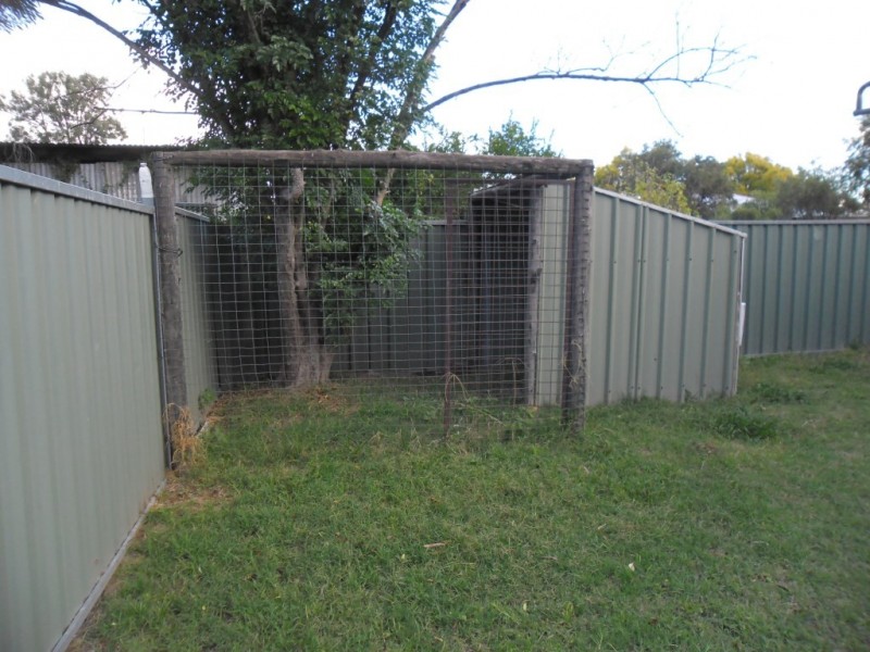 28 Eleanor Street, Miles QLD 4415