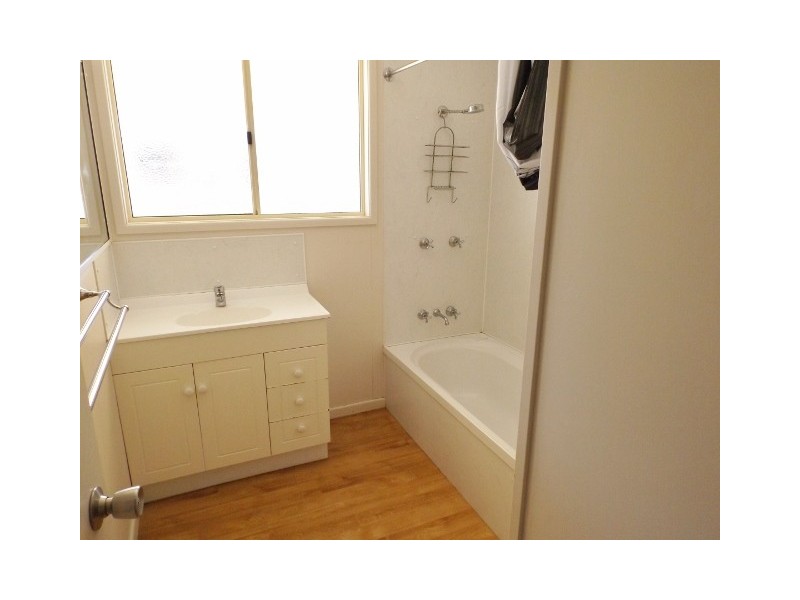 24 South Street, Roma QLD 4455