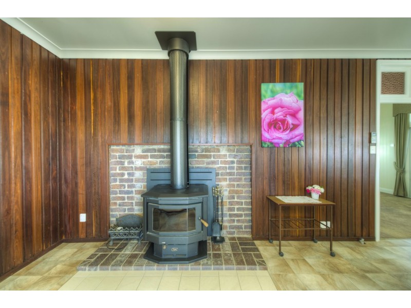 ” Windsor Cottage “, Miles QLD 4415