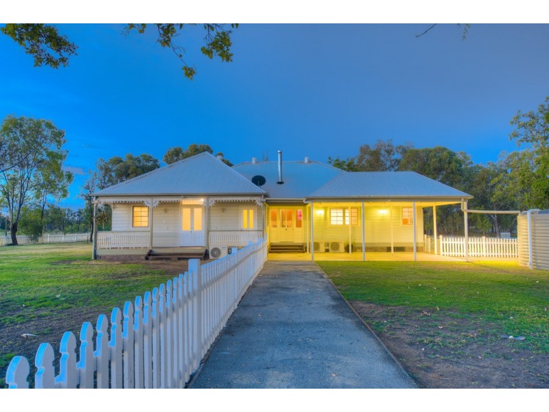” Windsor Cottage “, Miles QLD 4415