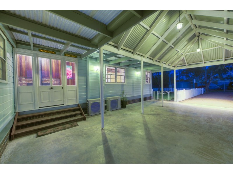 ” Windsor Cottage “, Miles QLD 4415