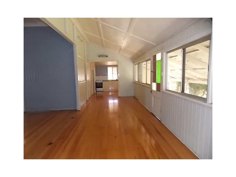 25 GARDEN STREET, Blackall QLD 4472