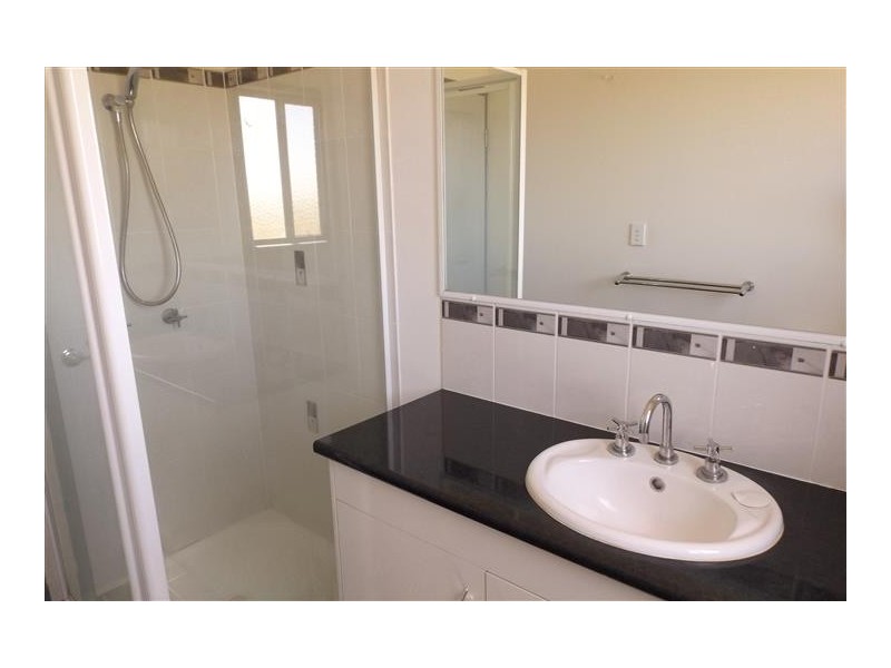 36 Hodgson Lane, Roma QLD 4455