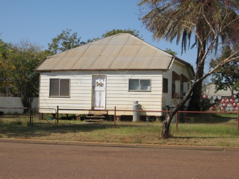 38-40 Boonkai Street, Quilpie QLD 4480