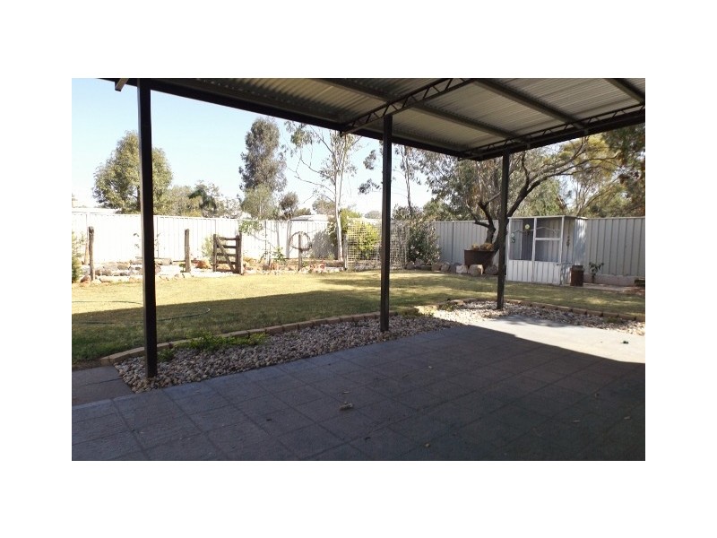 22 Mullavey Street, Roma QLD 4455