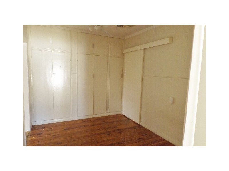 22 Mullavey Street, Roma QLD 4455