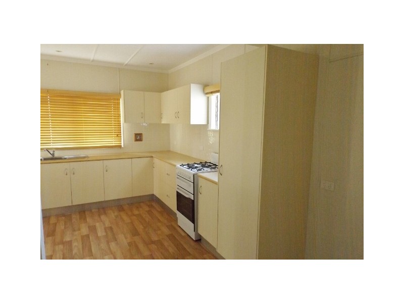 22 Mullavey Street, Roma QLD 4455