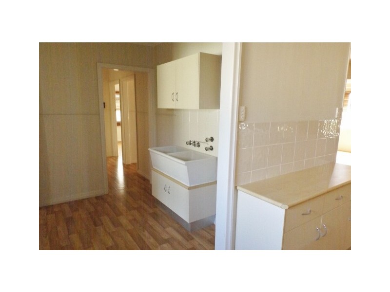 22 Mullavey Street, Roma QLD 4455