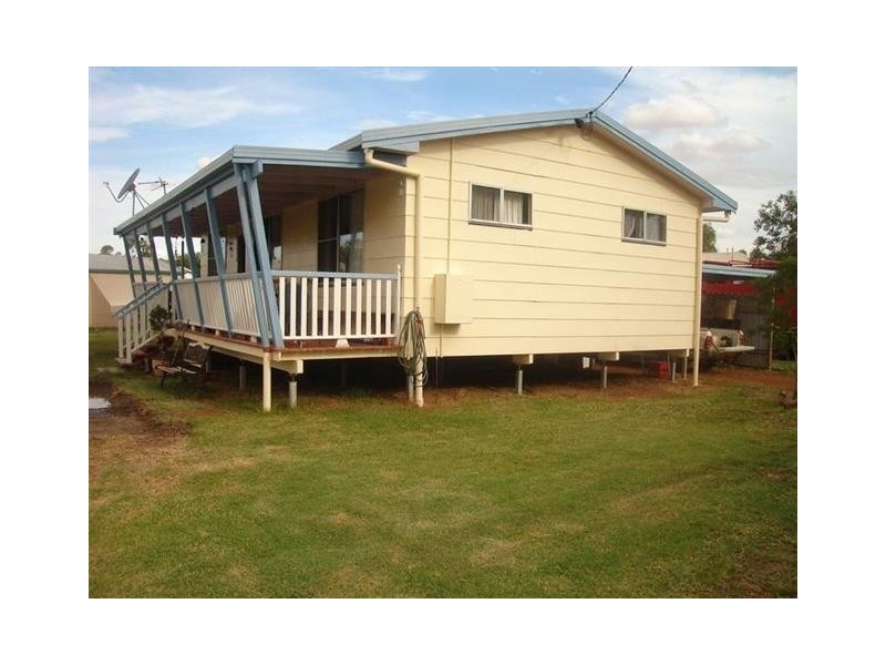 4 Russell Street, Roma QLD 4455